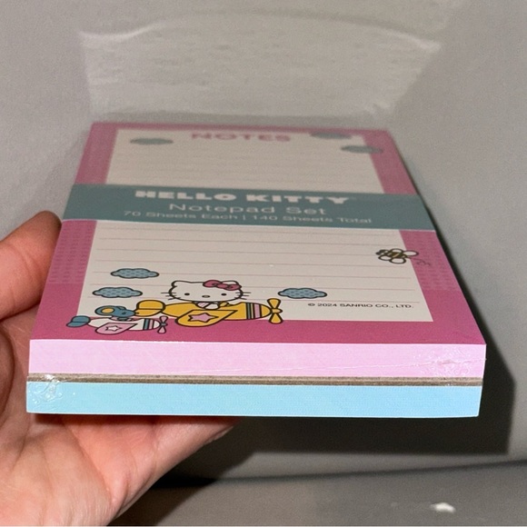 Sanrio Hello Kitty Notepad Set of 2 - Picture 5 of 5